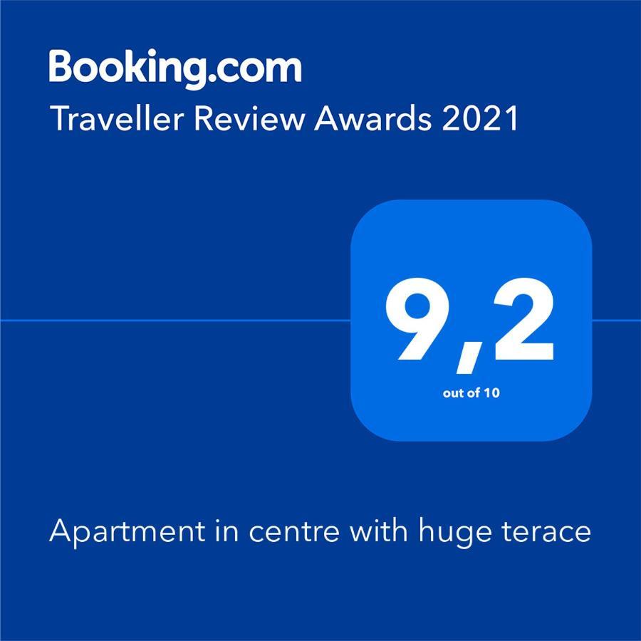 Apartment In Centre With Huge Terace プーラ エクステリア 写真