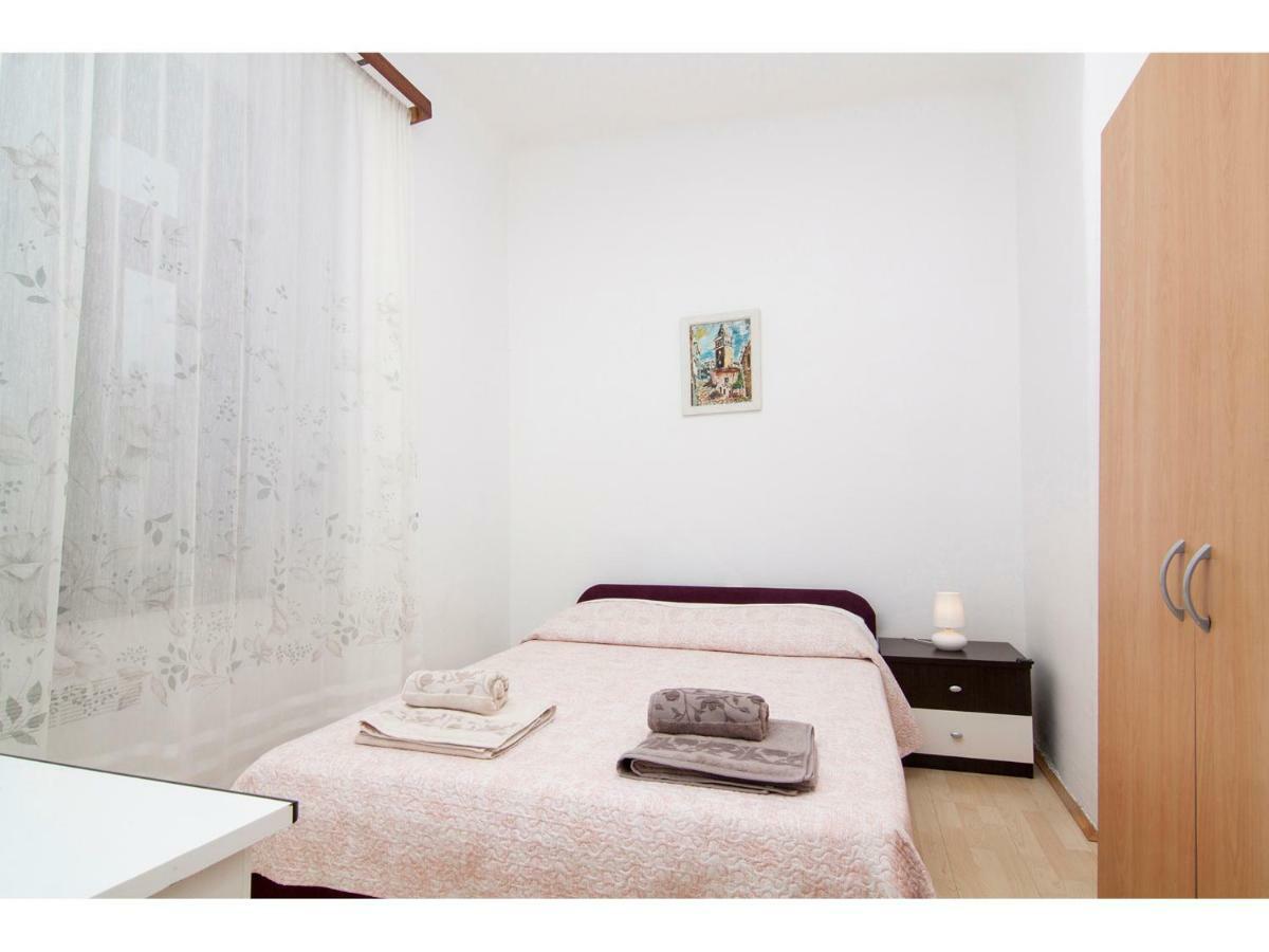 Apartment In Centre With Huge Terace プーラ エクステリア 写真
